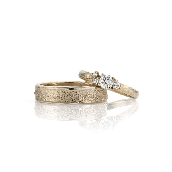 Luna ring